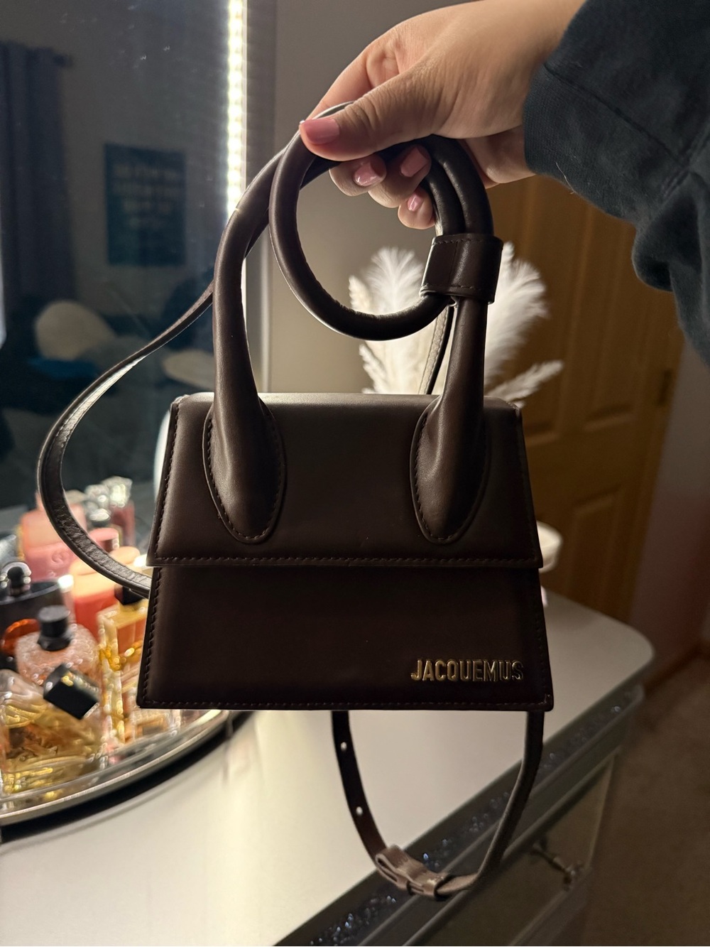 Jacquemus Le Chiquito Noeud in Midnight Brown - Picture 2 of 7